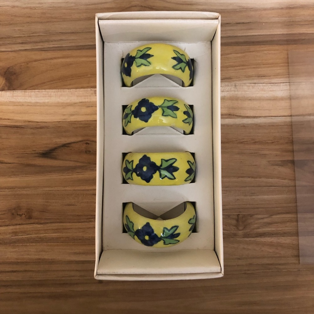 Vintage New in Box Napkin Rings